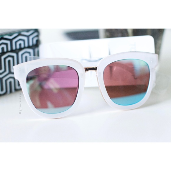 Topshop | NWT Mirrored Lens Round Sunnies - Picture 6 of 8